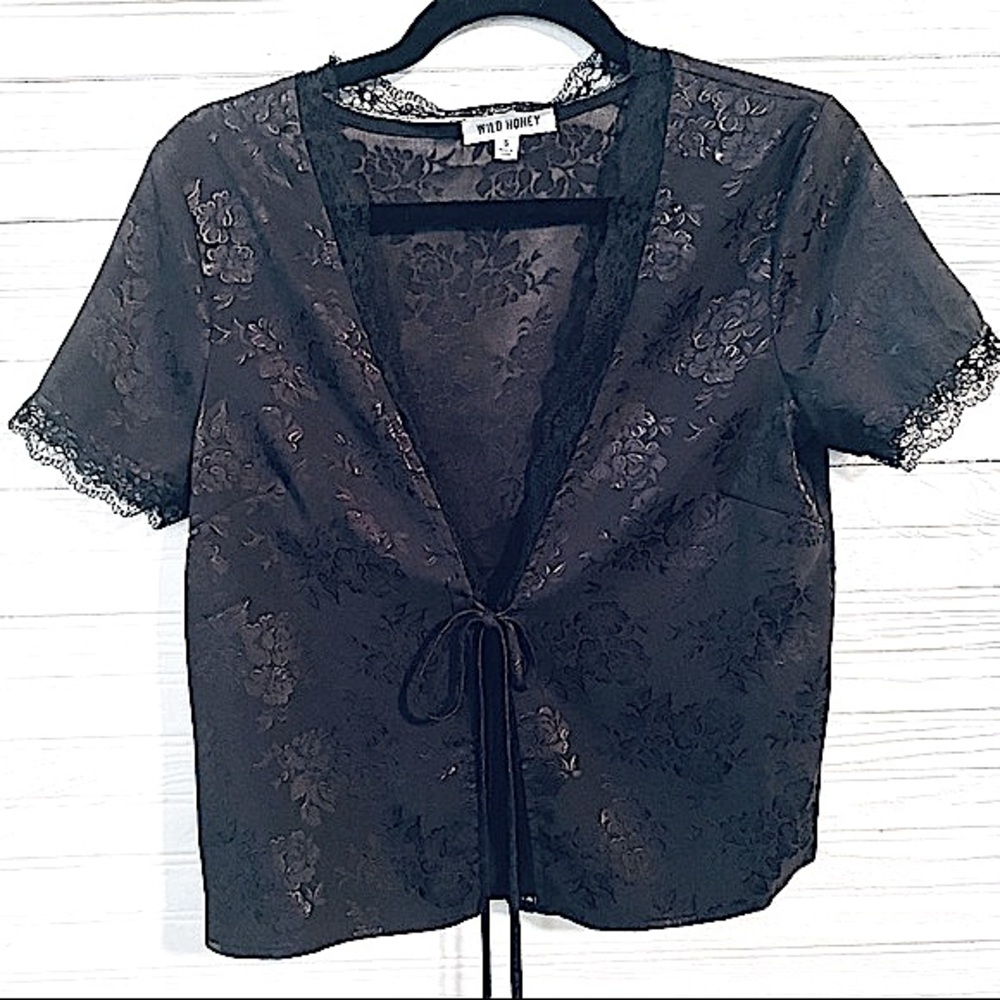 Wild Honey | Black Floral Lace Vintage Cropped Front Tie Top